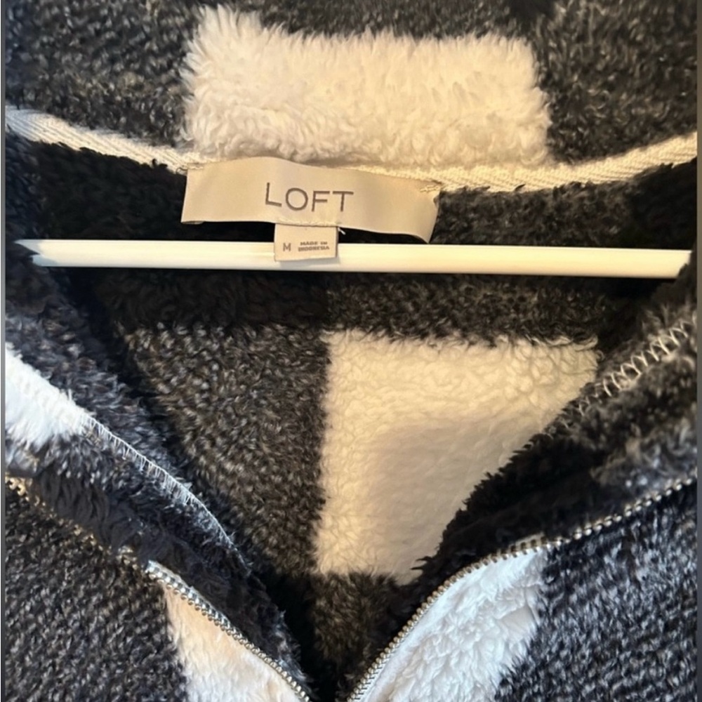 LOFT black and white Checkered Fleece Pullover - Picture 2 of 4